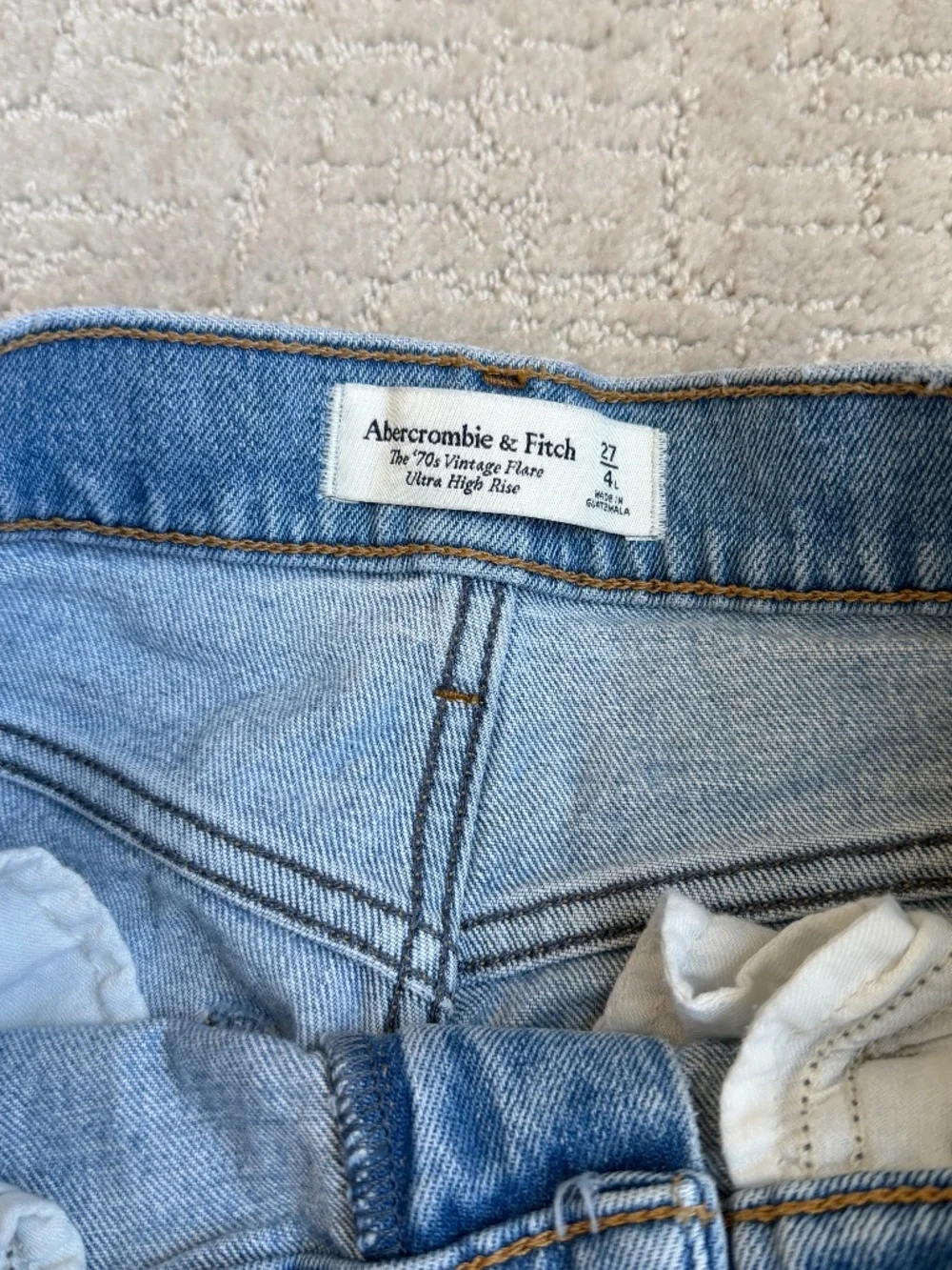 abercrombie & fitch the 70s vintage flare ultra high rise jean, Size 27/4L - Picture 7 of 12